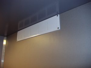 Kabīnes renovācija. Ventilācijas reste.